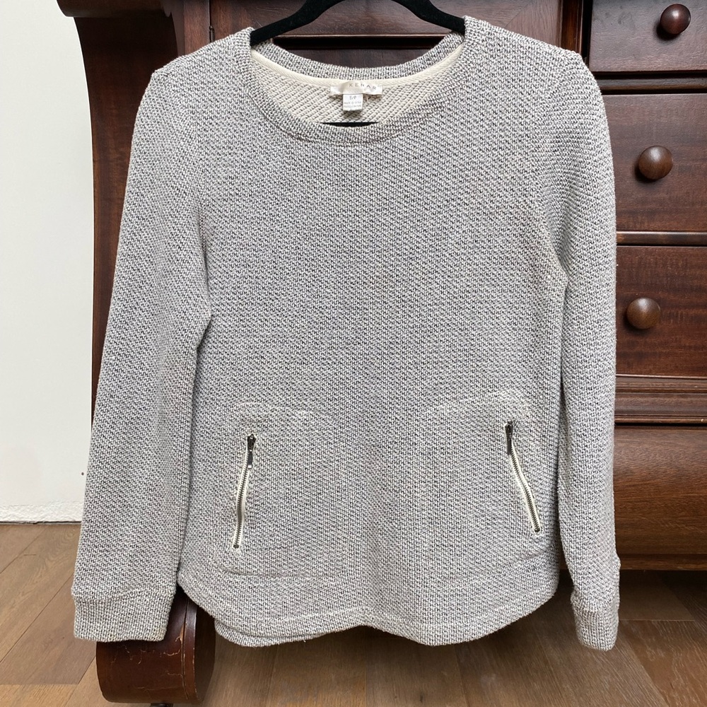 Kenar Gray Crewneck Sweater with Soft Knit Fabric